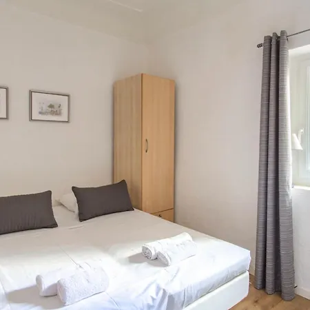 Imperial Furnished Flat *